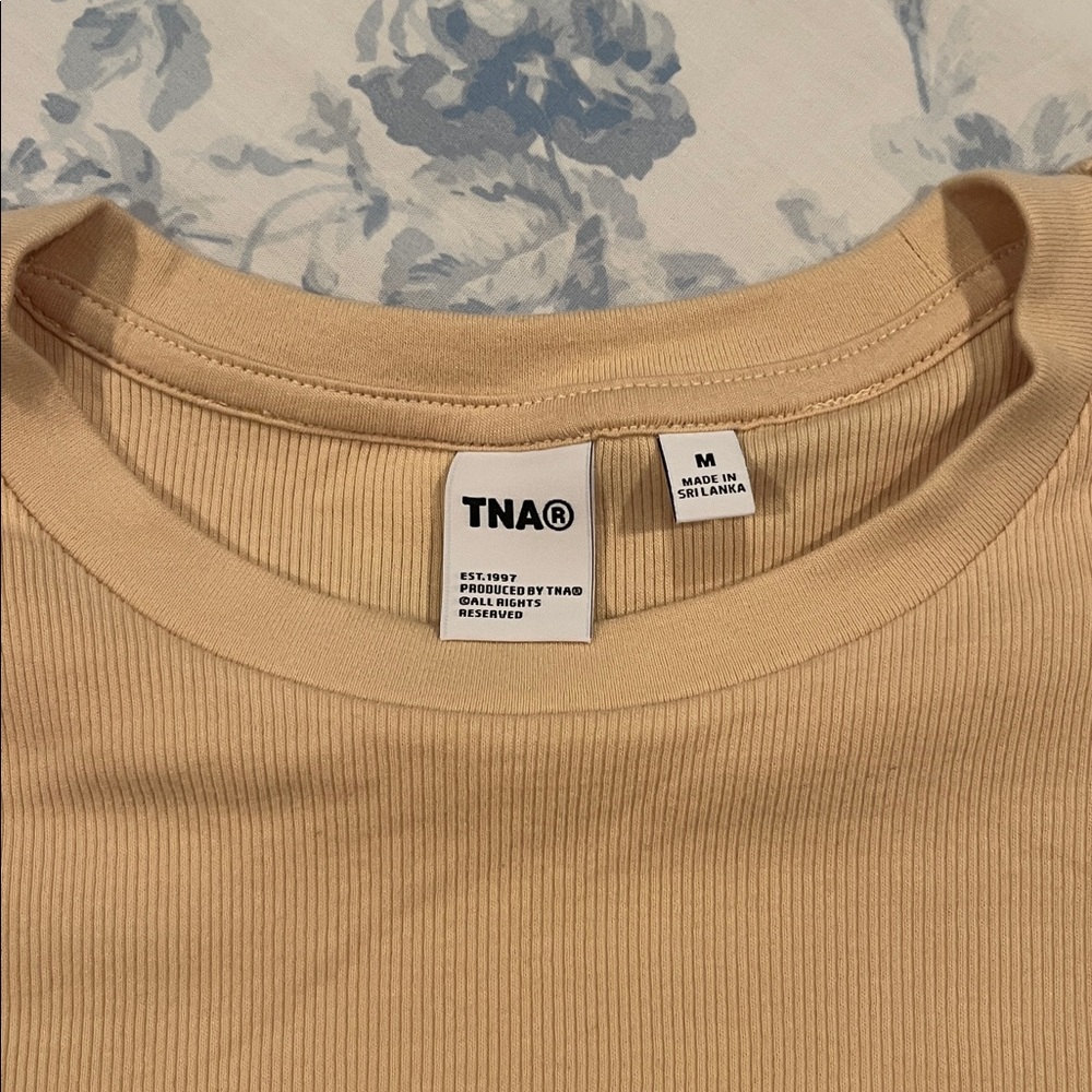 TNA Beige Ribbed Crop Top - Picture 4 of 5